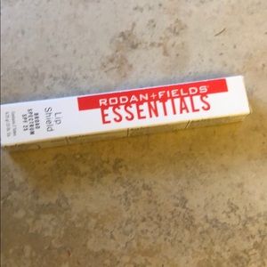 Rodan and fields lip shield